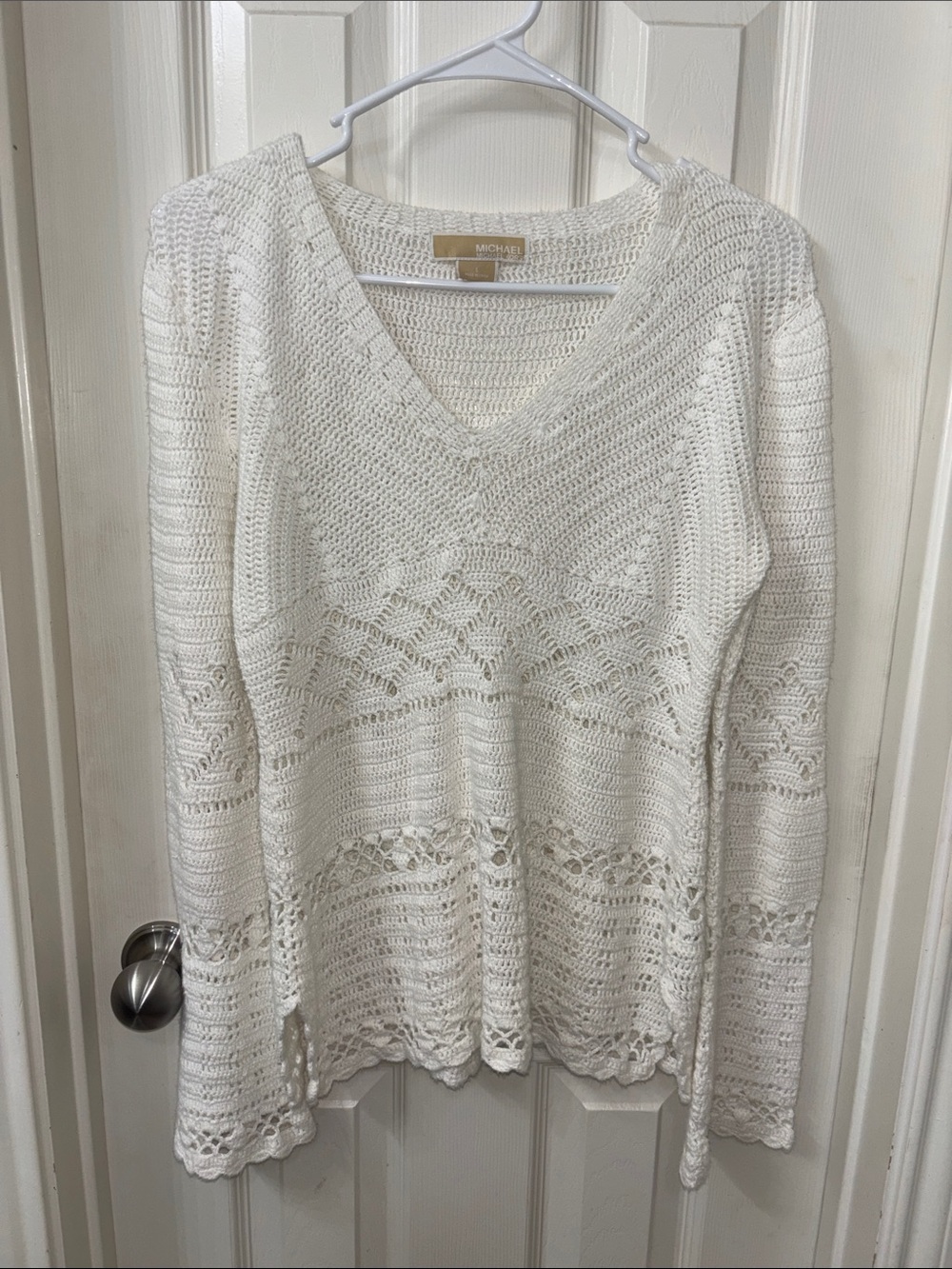 MICHAEL Michael Kors Cream V-Neck Crochet Knit Sweater